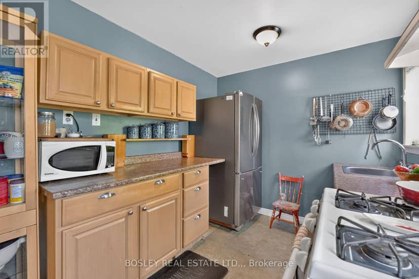 785 Hillsdale Avenue, Burlington, photo 4