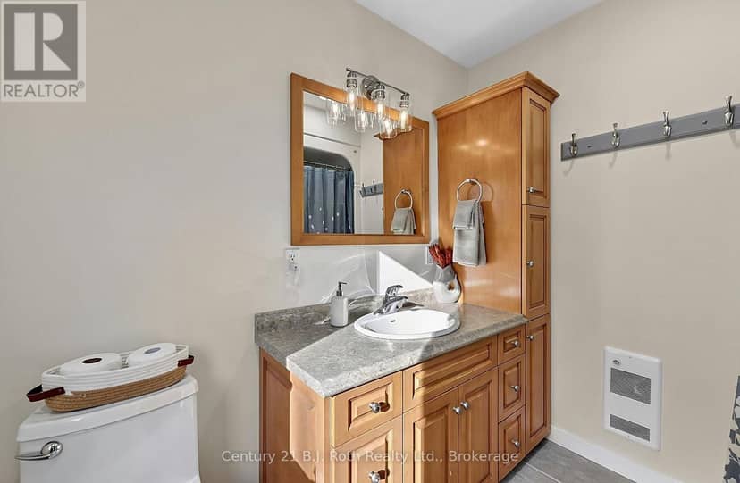 1754 South Sparrow Lake Road — photo 17 of 40