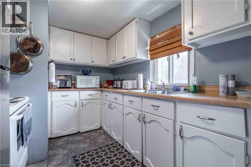 374 UPPER WENTWORTH Street — photo 20 of 40