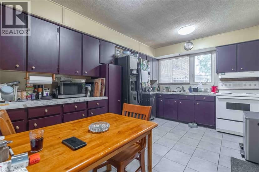 374 UPPER WENTWORTH Street — photo 33 of 40