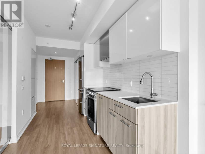 2509 - 251 Jarvis Street — photo 2 of 36