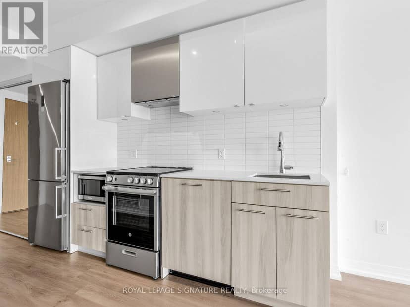 2509 - 251 Jarvis Street — photo 7 of 36