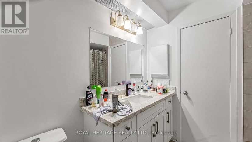 TH 19 - 2472 Eglinton Avenue E — photo 27 of 40
