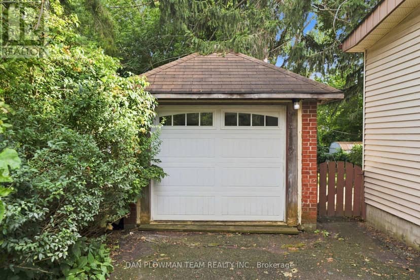307 William Street E — photo 37 of 40