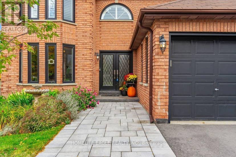 255 Savage Road, Newmarket, photo 2