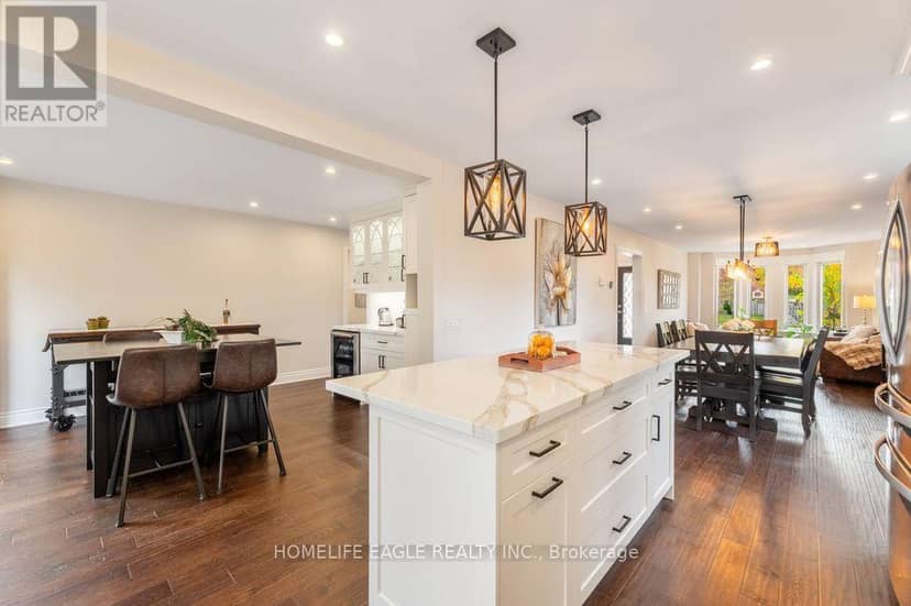 255 Savage Road, Newmarket, photo 6