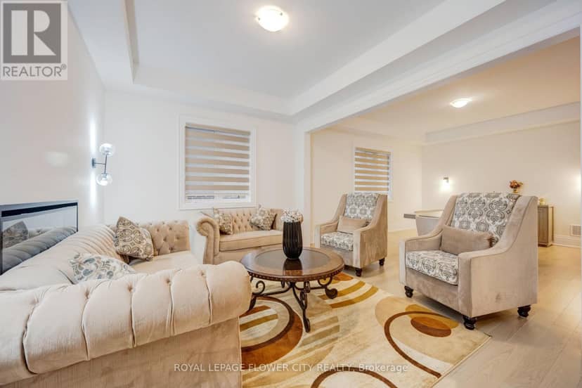 20 Seraville Street, Vaughan, photo 6
