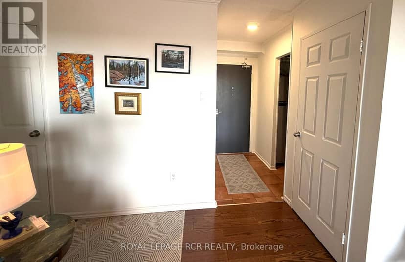 1011 - 40 William Roe Boulevard, Newmarket, photo 6
