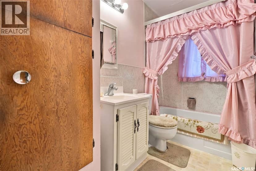 3030 Elphinstone STREET — photo 14 of 30
