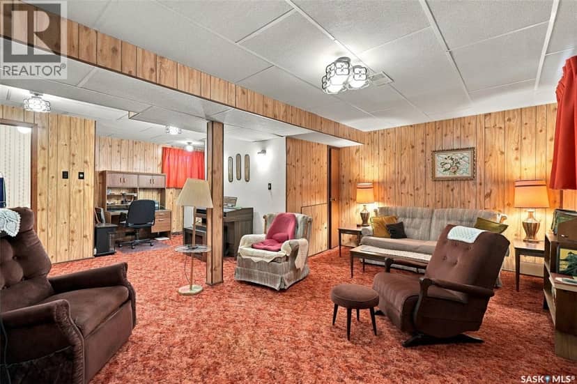 3030 Elphinstone STREET — photo 17 of 30