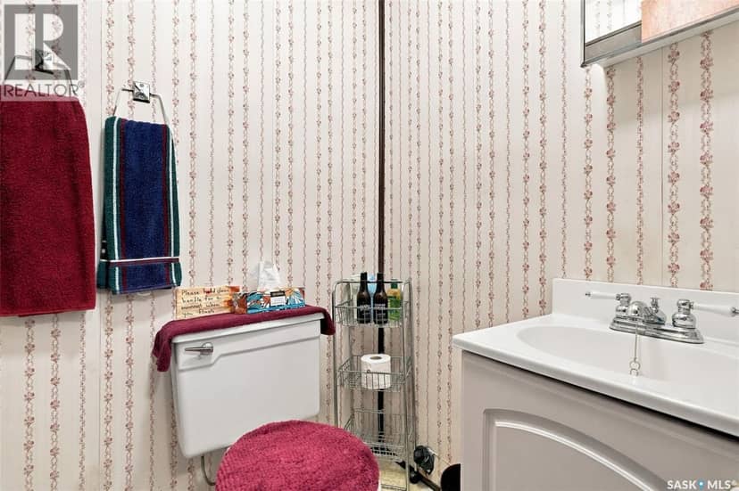 3030 Elphinstone STREET — photo 22 of 30