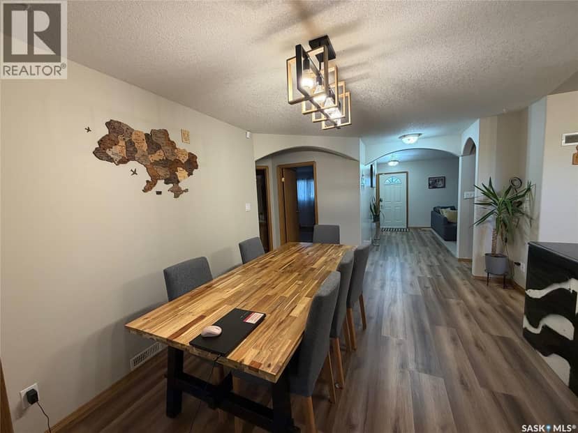 142 Darlington STREET E, Yorkton, photo 4