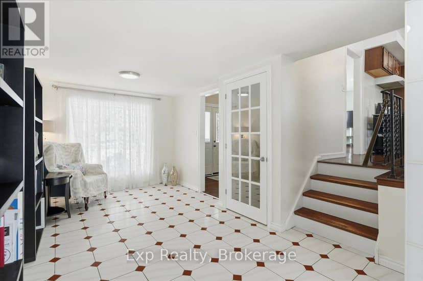 15 Thorncliffe Drive — photo 17 of 40