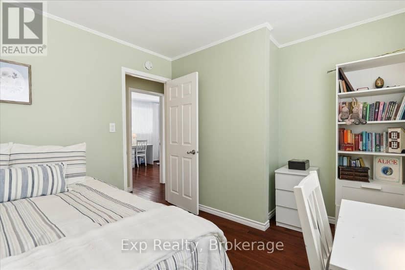 15 Thorncliffe Drive — photo 21 of 40