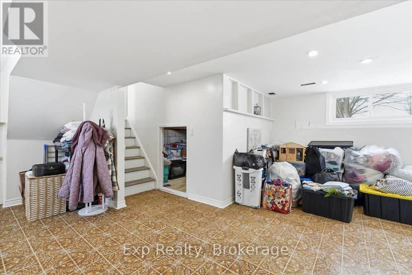 15 Thorncliffe Drive — photo 29 of 40