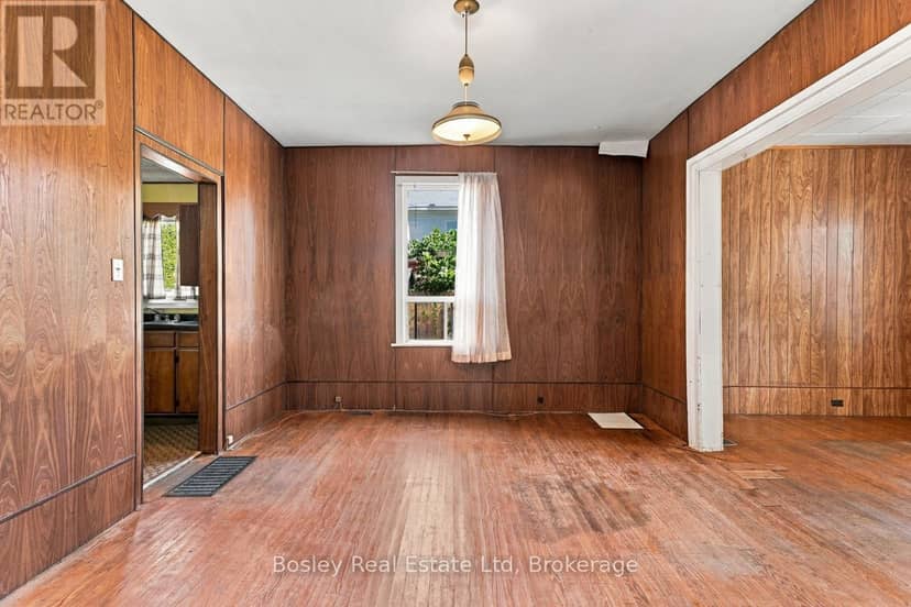 361 Bond Street — photo 14 of 33