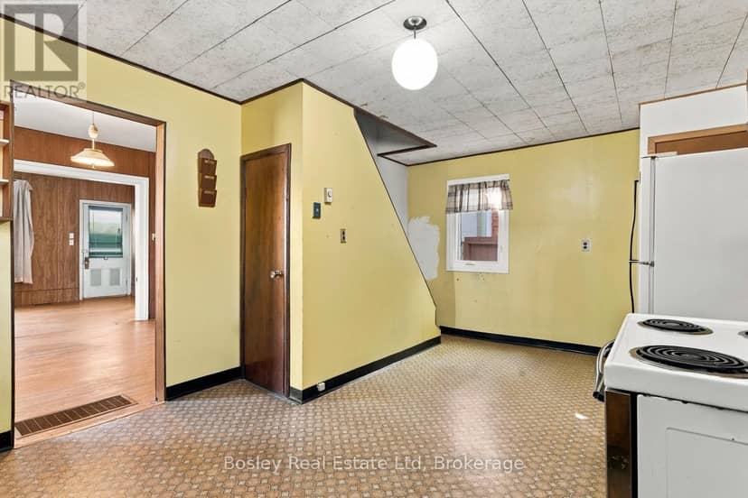 361 Bond Street — photo 23 of 33