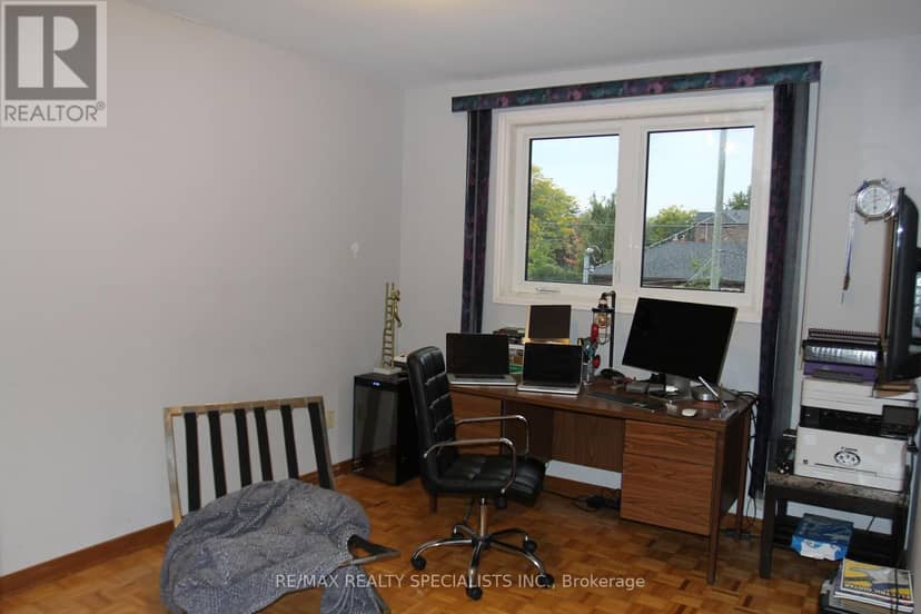 31 Laburnham Avenue — photo 16 of 26