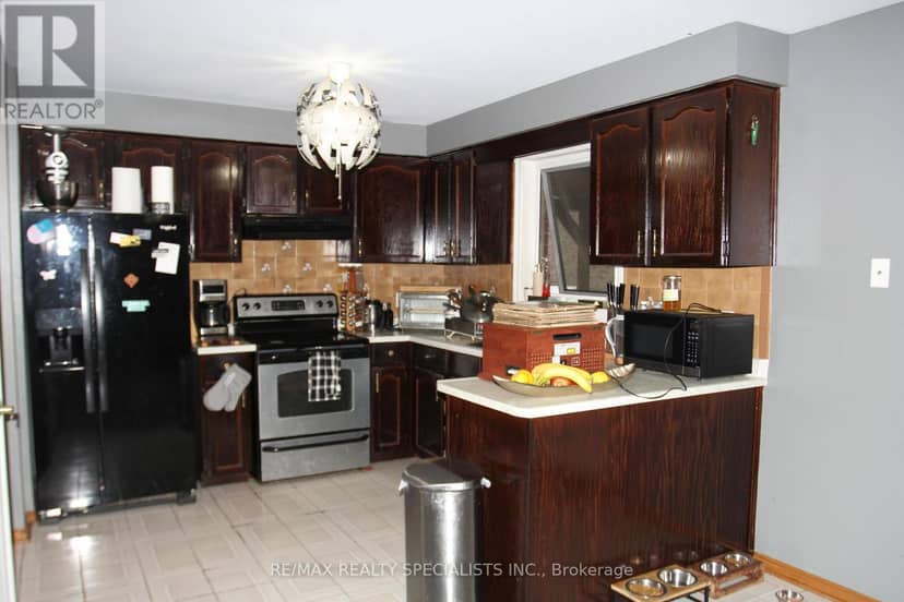 31 Laburnham Avenue, Toronto, photo 7