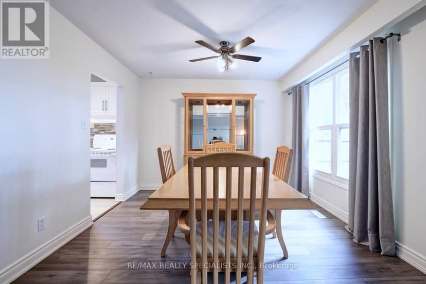 2494 Barcella Crescent — photo 11 of 35