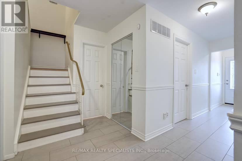 2494 Barcella Crescent — photo 19 of 35