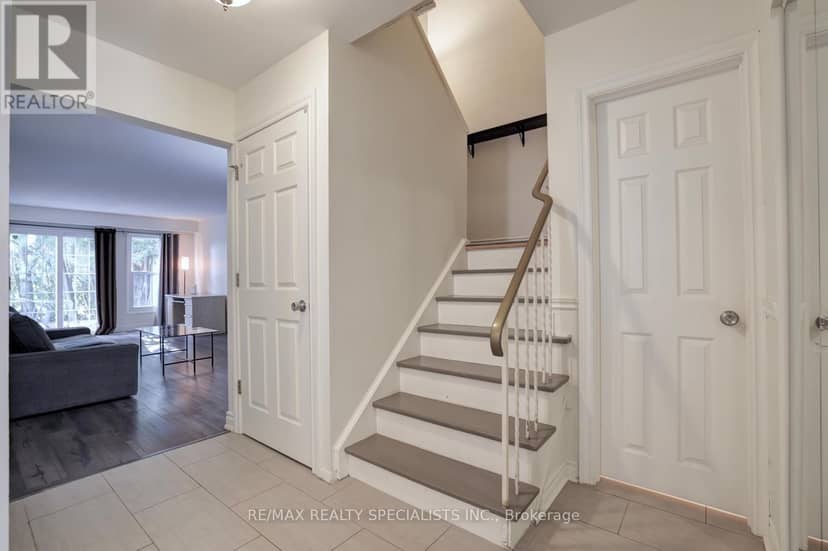 2494 Barcella Crescent, Mississauga, photo 5