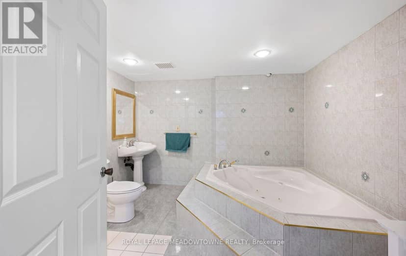 5419 Loonlake Avenue — photo 33 of 40