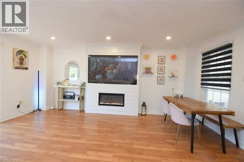 56 ENFIELD Crescent, Brantford, photo 8