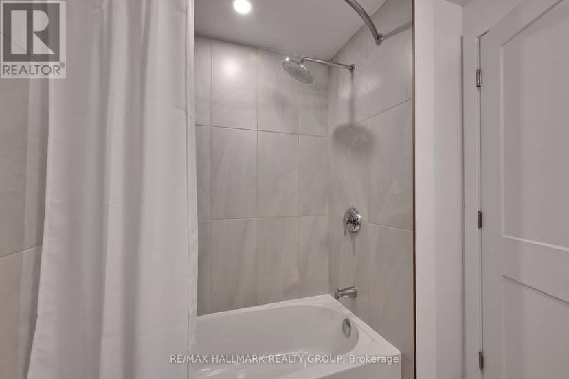 1805 - 180 George Street, Ottawa, photo 6
