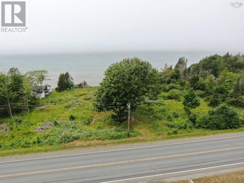 Lot Highway 101 — photo 14 of 14