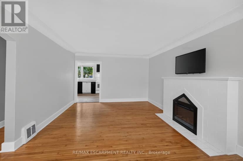 247 Homewood Avenue, Hamilton, photo 6