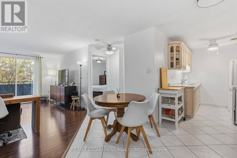 207 - 893 Concession Street — photo 1 of 19