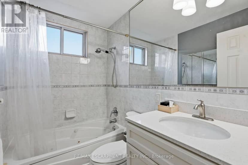 207 - 893 Concession Street — photo 10 of 19