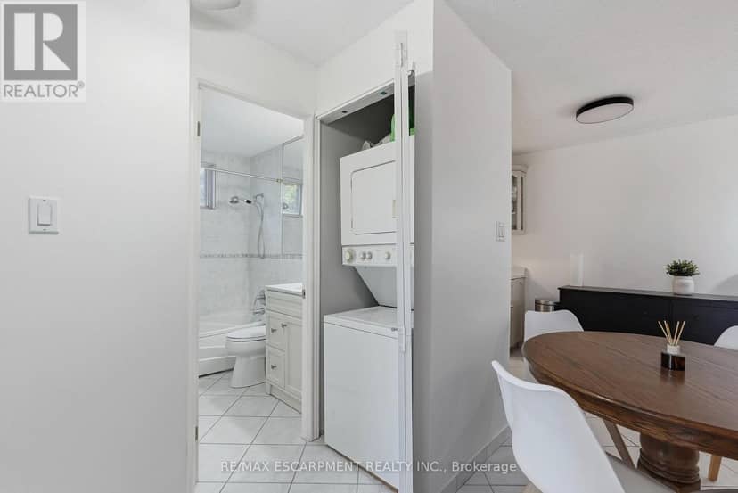 207 - 893 Concession Street — photo 9 of 19