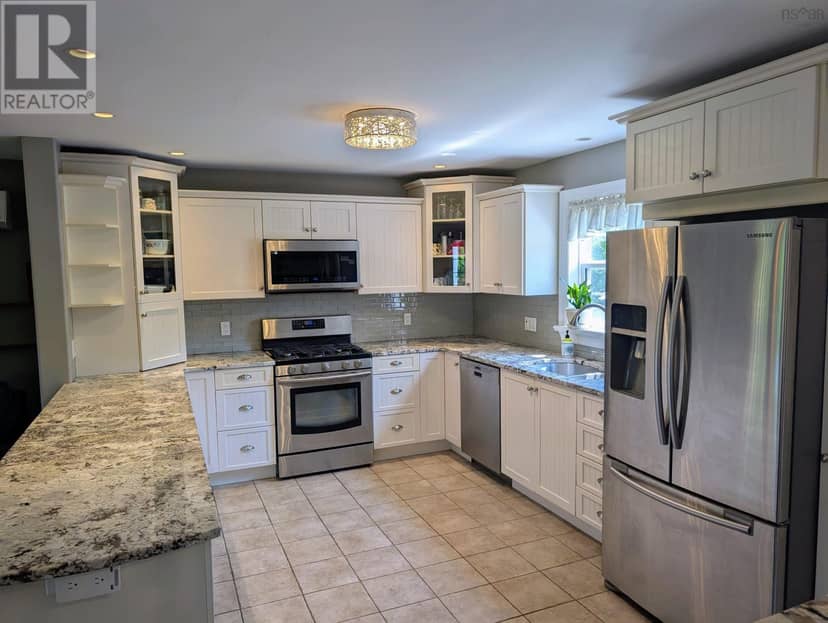 94 Valerie Court — photo 14 of 40