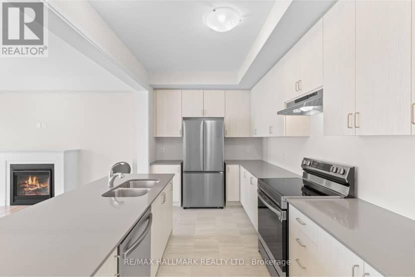 16 Crossmore Crescent — photo 6 of 30
