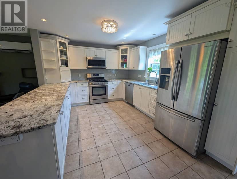94 Valerie Court — photo 13 of 40