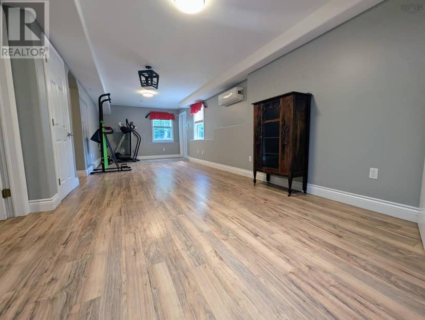 94 Valerie Court — photo 31 of 40