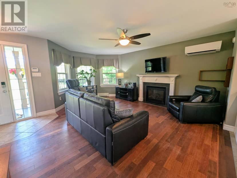 94 Valerie Court, Windsor Junction, photo 7