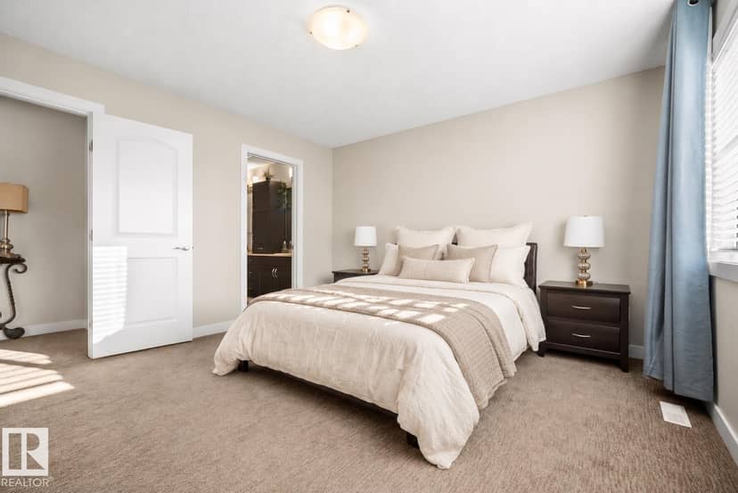 #61 1005 Graydon Hill Bv SW — photo 22 of 38