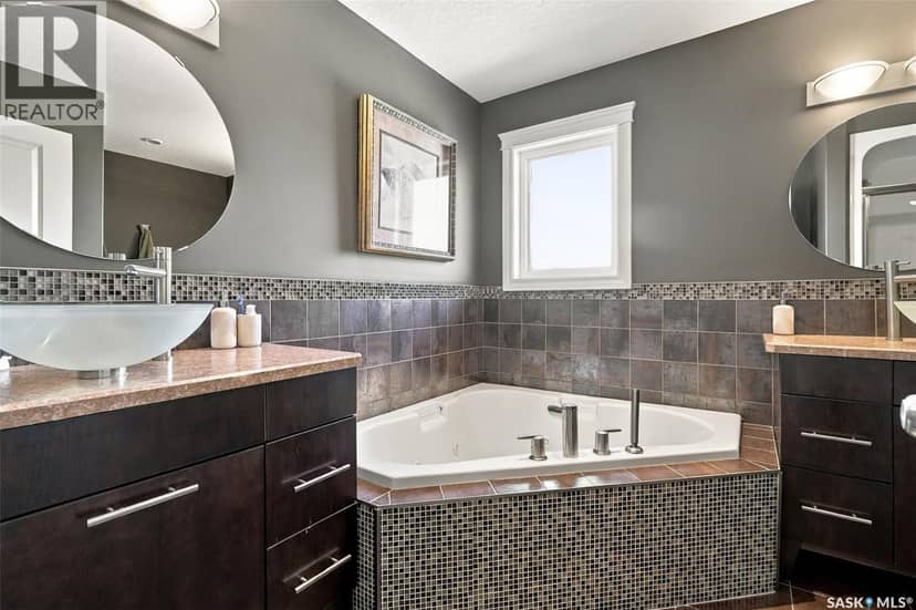 4518 Cudmore CRESCENT — photo 27 of 40