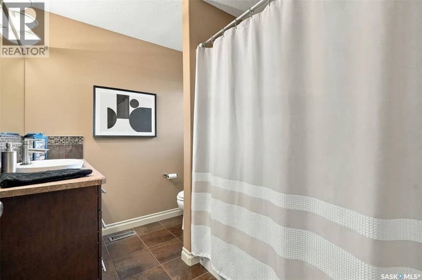 4518 Cudmore CRESCENT — photo 37 of 40