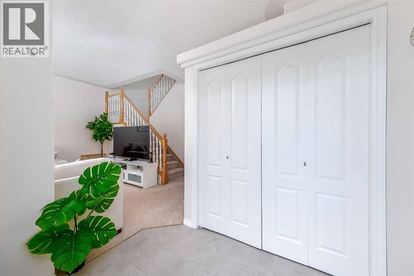 81 Sierra Morena Landing SW — photo 32 of 40