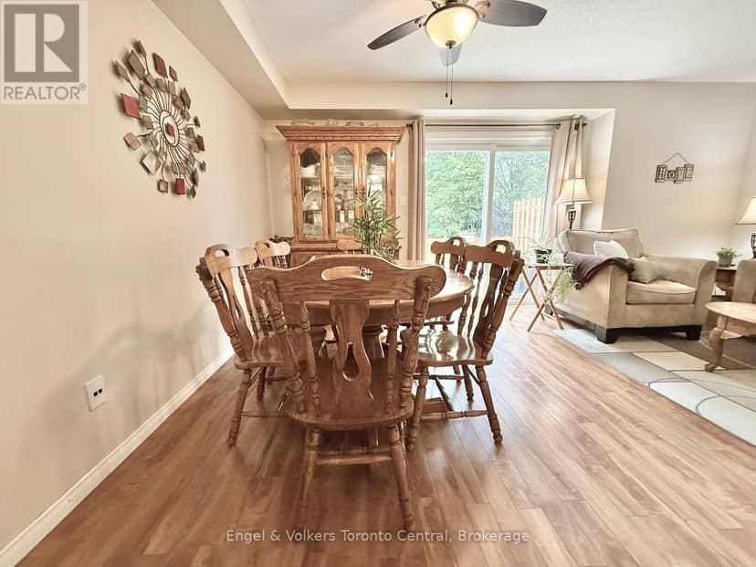 9 - 920 Edinburgh Road S, Guelph, photo 4