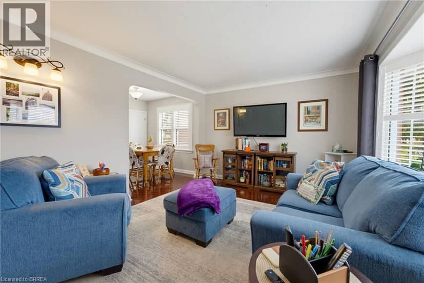 49 MORTON Avenue, Brantford, photo 5