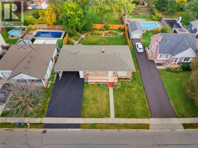 49 MORTON Avenue — photo 25 of 28