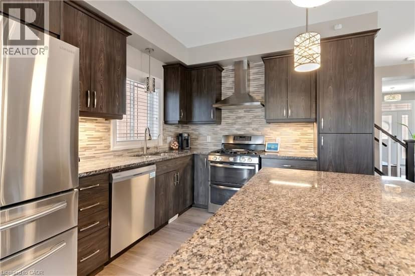 63 SPARROW Avenue — photo 10 of 32