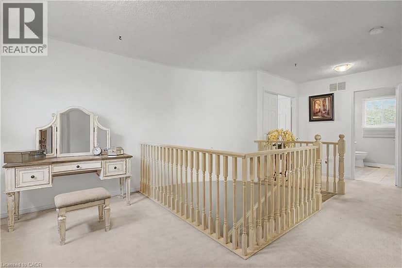194 GLENVALLEY Drive — photo 28 of 40