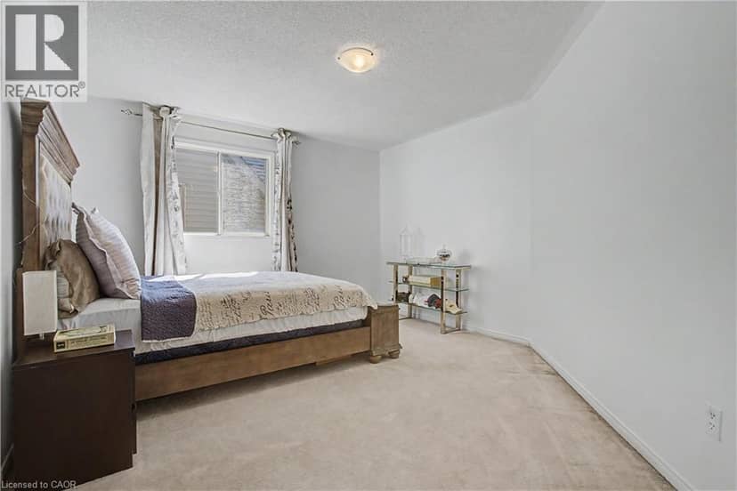 194 GLENVALLEY Drive — photo 38 of 40