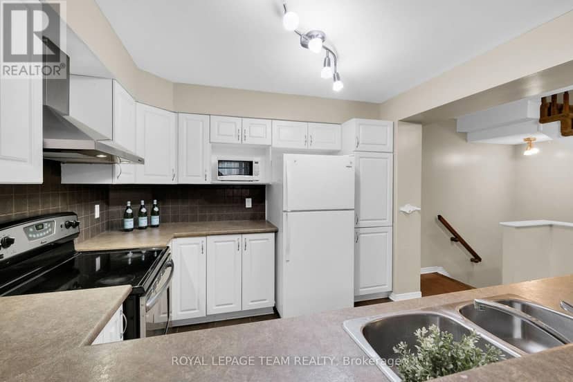 137 Corinth Private — photo 12 of 33